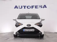Usado Toyota Aygo X-play 72 CV (52 kW) 2019 Blanco Utilitario