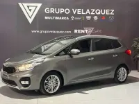 Usado Kia Carens 116 CV (85 kW) 2018 Gris Monovolumen