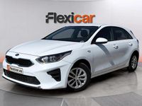 Begagnad Kia Ceed 120 HK (88 kW) 2020 Vit Halvkombi