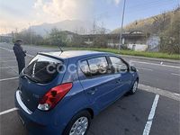 Usado Hyundai i20 85 CV (62 kW) 2014 Azul Utilitario