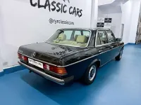 Usado Mercedes 300 1981 Negro Berlina