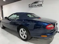 Usado Jaguar XK8 290 CV (213 kW) 2000 Azul Descapotable