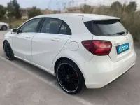 Usado Mercedes A180 Urban 109 CV (80 kW) 2016 Blanco Utilitario