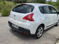 Usado Peugeot 3008 Premium 112 CV (82 kW) 2011 Blanco Familiar