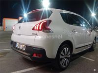 Usado Peugeot 3008 Style 120 CV (88 kW) 2015 Blanco Familiar