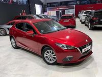 Usado Mazda 3 Style 105 CV (77 kW) 2017 Rojo Utilitario