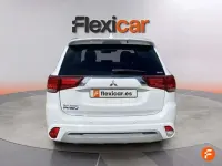 Usado Mitsubishi Outlander P-HEV 224 CV (164 kW) 2020 Blanco SUV