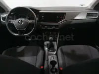 Usado VW Polo Advance 95 CV (69 kW) 2021 Gris / plata Utilitario