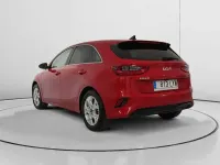 Usado Kia Ceed 101 CV (74 kW) 2022 Rojo Utilitario