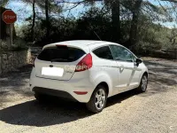 Usado Ford Fiesta Titanium 96 CV (70 kW) 2010 Blanco Berlina