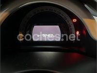 Usado Renault Twingo LIMITED 70 CV (51 kW) 2019 Rojo Utilitario