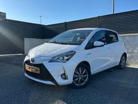 Usado Toyota Yaris Hybrid Advance 100 CV (73 kW) 2017 Blanco Berlina