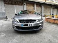 Usado Peugeot 308 SW Active 130 CV (95 kW) 2017 Gris / plata Familiar
