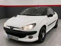 Usado Peugeot 206 CC 109 CV (80 kW) 2002 Descapotable