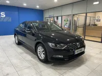 Usado VW Passat Edition 120 CV (88 kW) 2018 Negro Berlina