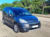 Usado Citroën Berlingo Feel 110 CV (80 kW) 2016 Marrón Monovolumen