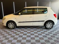 Usado Skoda Fabia 60 CV (44 kW) 2008 Blanco Berlina