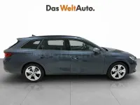 Usado Seat Leon FR 150 CV (110 kW) 2025 Gris Familiar