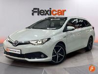 Usado Toyota Auris Hybrid Active 136 CV (100 kW) 2017 Blanco Familiar