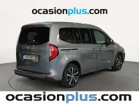 Usado Mercedes 180 116 CV (85 kW) 2023 Plateado Berlina