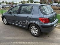 Usado Peugeot 307 110 CV (80 kW) 2007 Gris / plata Berlina