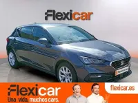 Usado Seat Leon Style 131 CV (96 kW) 2023 Gris Utilitario
