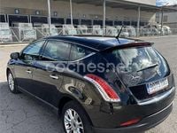 Usado Lancia Delta Gold 120 CV (88 kW) 2012 Negro Utilitario