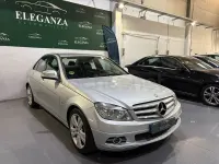 Usado Mercedes C220 Avantgarde 150 CV (110 kW) 2007 Gris / plata Berlina