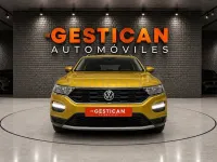 Usado VW T-Roc Edition 110 CV (80 kW) 2021 Amarillo SUV