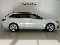 Usado Seat Leon FR 150 CV (110 kW) 2024 Blanco Familiar