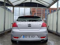 Usado Kia ProCeed 90 CV (66 kW) 2012 Gris / plata Utilitario