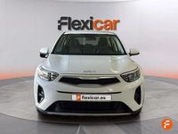 Usado Kia Stonic 84 HP (61 kW) 2022 Branco SUV