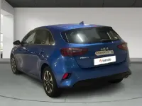 Usado Kia Ceed 120 CV (88 kW) 2022 Azul Utilitario