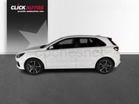 Usado Hyundai i30 110 CV (80 kW) 2024 Blanco Berlina