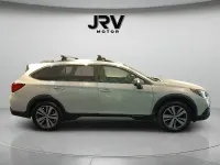 Usado Subaru Outback 175 CV (128 kW) 2021 Blanco Familiar