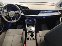 Usado Audi A3 e-tron Advanced Plus 204 CV (150 kW) 2025 Gris/plata Utilitario