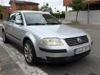 Usado VW Passat Comfortline 130 CV (95 kW) 2002 Gris / plata Berlina