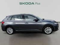 Usado Skoda Scala Selection 116 CV (85 kW) 2024 Gris plata Utilitario