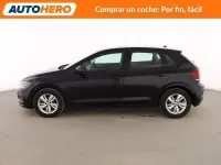 Usado VW Polo Advance 95 CV (69 kW) 2018 Negro Utilitario