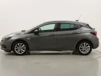 Usado Opel Astra Elegance 122 CV (89 kW) 2021