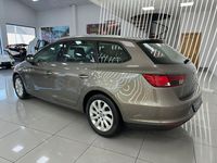 Usado Seat Leon Style 105 CV (77 kW) 2015 Beige Familiar
