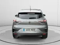 Usado Renault Clio V Evolution 100 CV (73 kW) 2025 Gris / plata Berlina