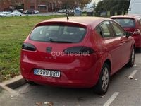 Usado Seat Leon Reference 102 CV (75 kW) 2005 Rojo Utilitario