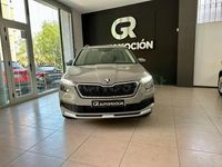 Usado Skoda Kamiq Ambition 110 CV (80 kW) 2021 Gris / plata SUV
