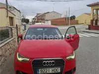 Usado Audi A1 Attraction 105 CV (77 kW) 2011 Rojo Utilitario