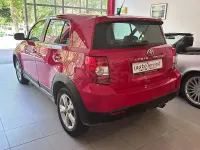 Usado Toyota Urban Cruiser Active 90 CV (66 kW) 2010 Rojo Utilitario