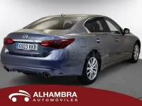 Usado Infiniti Q50 Premium 170 CV (125 kW) 2018 Gris / plata Berlina