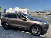 Käytetty Porsche Cayenne 239 HP (175 kW) 2010 Ruskea Katumaasturi