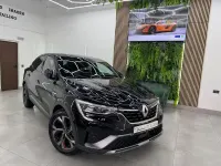 Usado Renault Arkana RS Line 145 CV (106 kW) 2023 Negro SUV