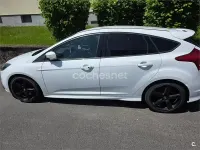 Usado Ford Focus ST 250 CV (183 kW) 2014 Blanco Berlina
